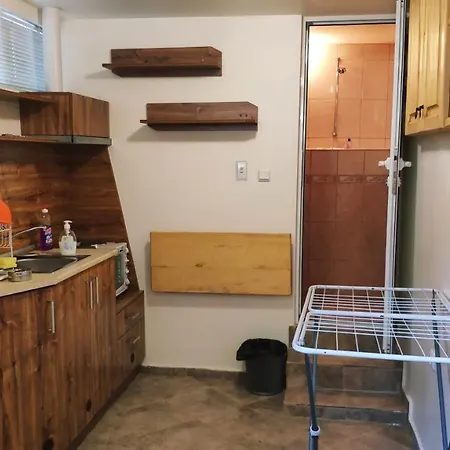 Holiday home къща корона *